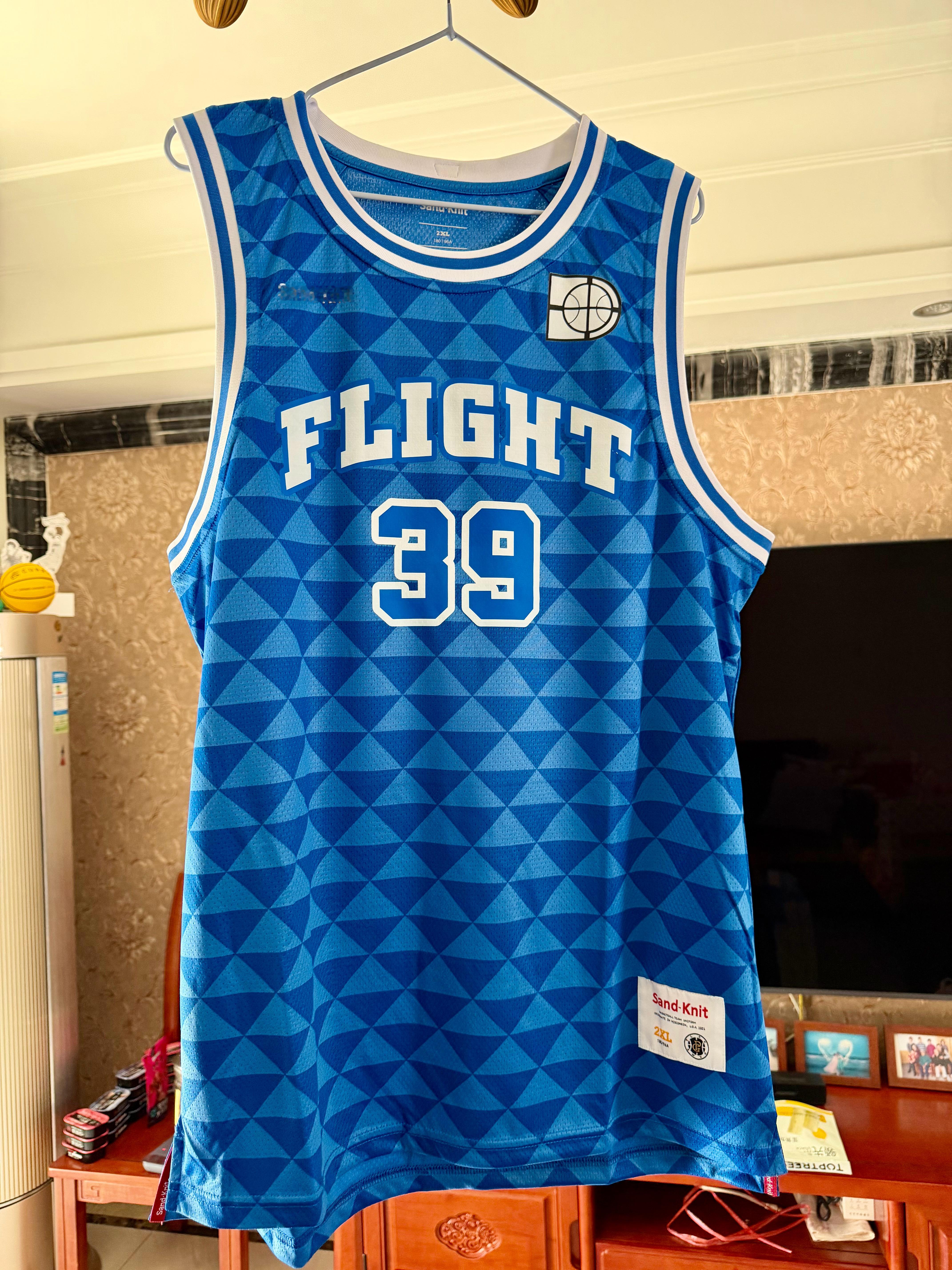 以后每年的球衣号码就印当年的年龄了篮球服球衣