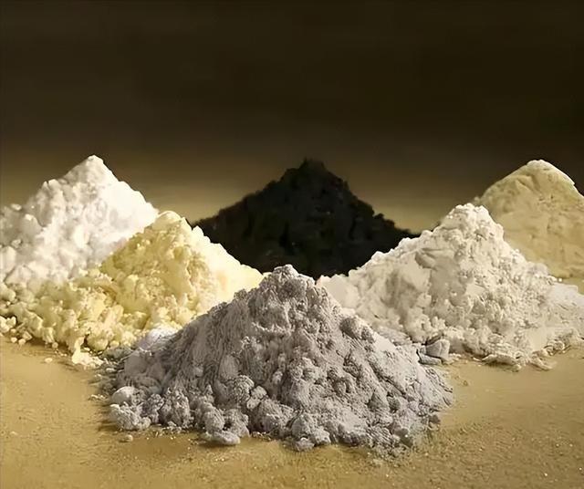 中国稀土磁铁公司，绕开国内管制，向西方继续出口产品这事，其实就是拿国家战略安全换