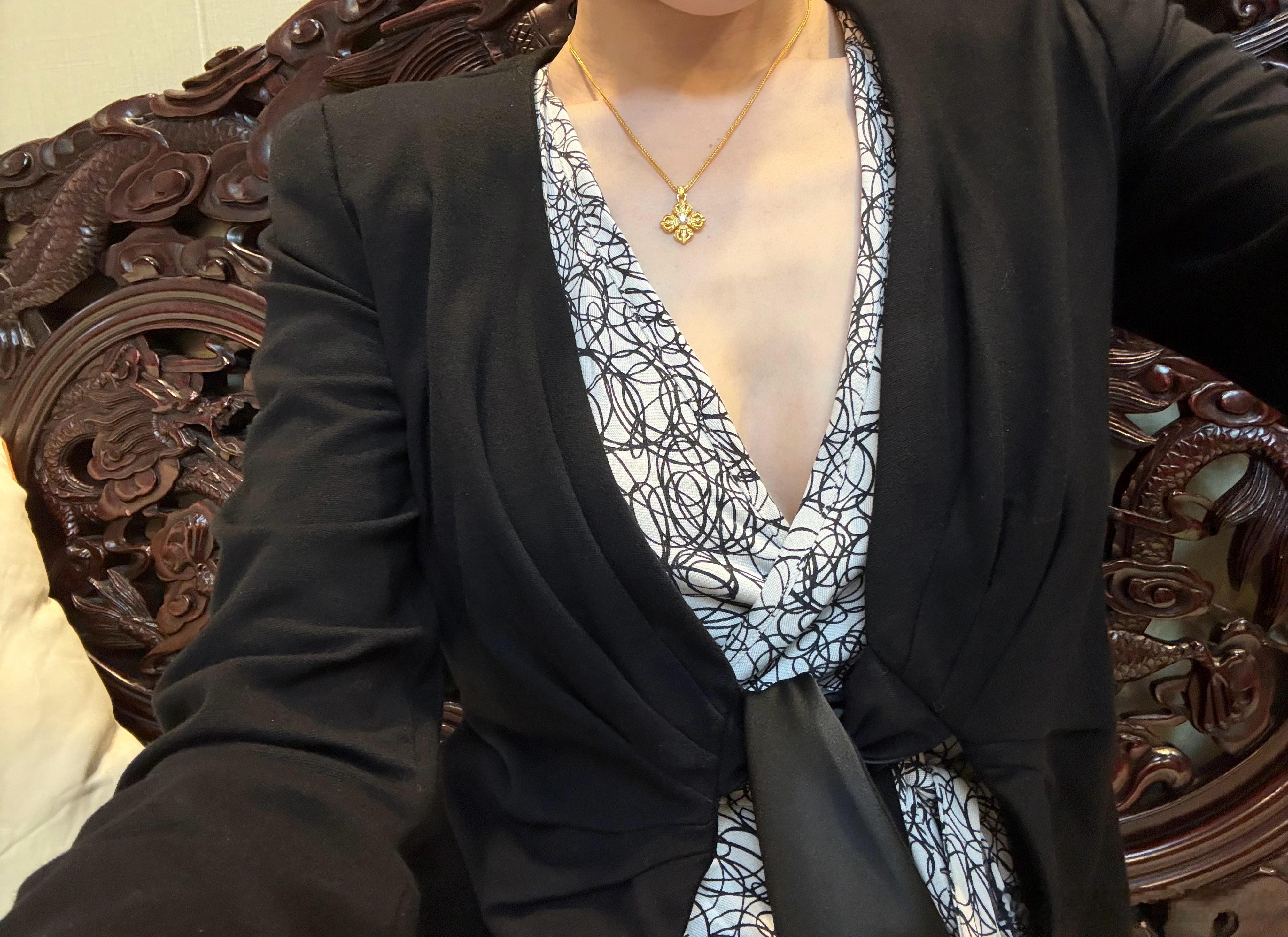 平时上班穿那种衣服都是跟你们闹着玩的，真OL还要看平常 
