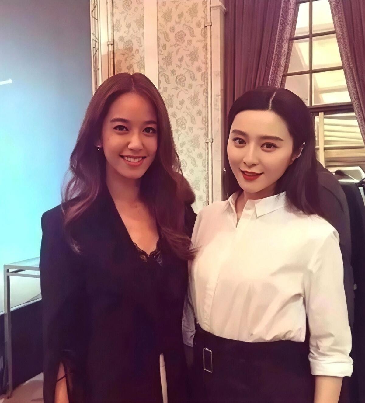 黑衣服是谁？ ​​​