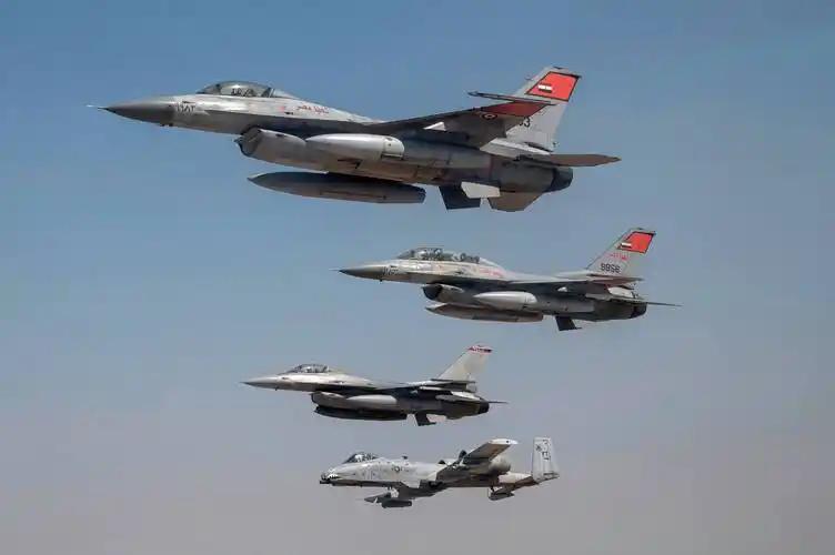 以色列没能拦住！中国战机一亮相，法国终于改口！

中东空中力量的天平，正在悄然移