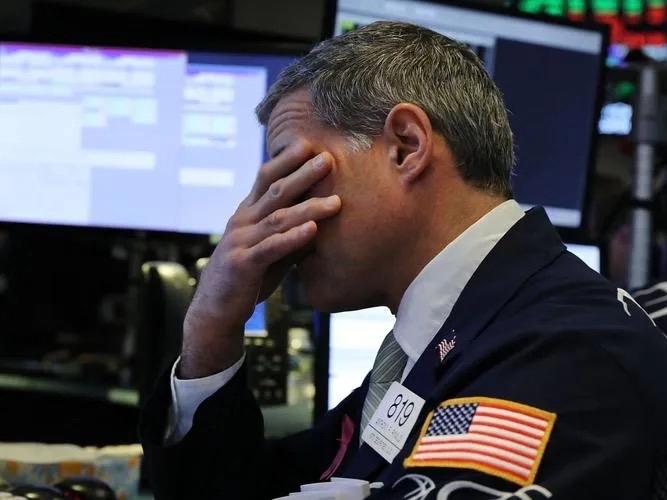 美东时间10月30日，Meta股价遭到大幅抛售，收盘下跌11.33%，创下三年来