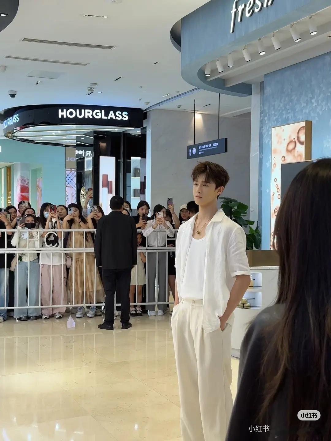 李昀锐这还不帅？状态多好啊 纯生图！ 