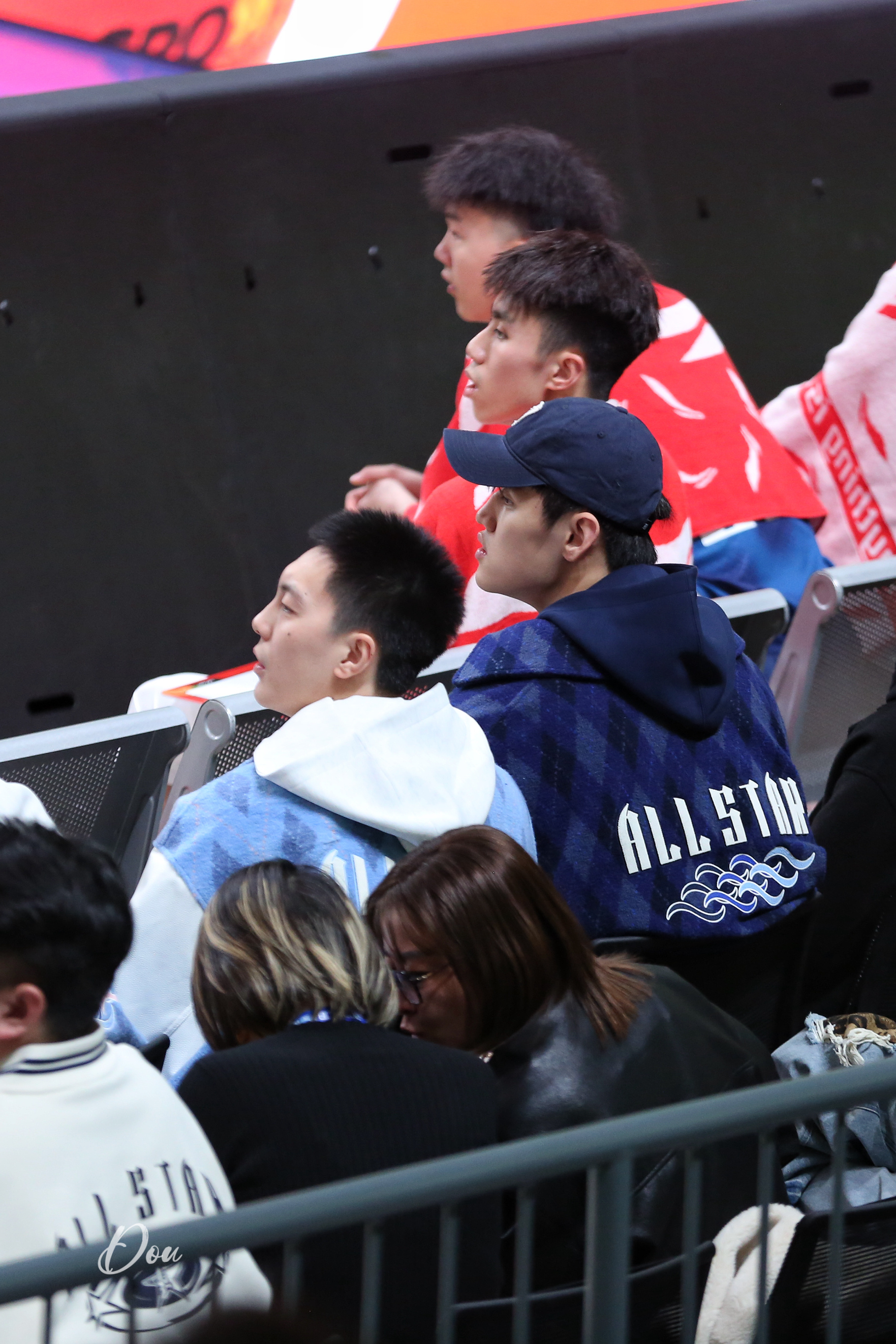 好到只有一个座儿都非得坐一块的兄弟俩2026cba全明星周末photobyhud