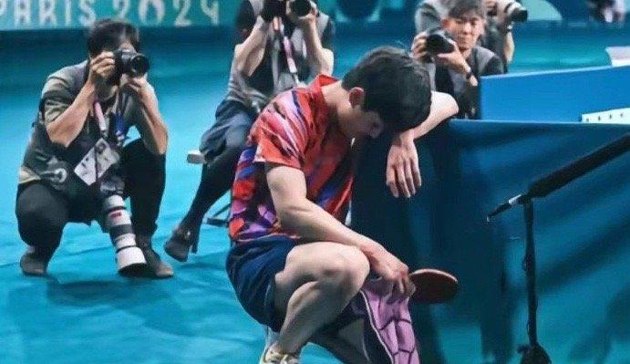 科普一下: 张本智和原名叫张智和，祖籍四川。他的父母是中国乒乓球运动员，母亲曾入