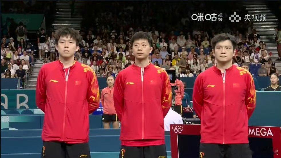 #马龙首秀状态#终于等到马龙出战。龙队一上场调动自己好快，尽情享受赛场吧～#国乒