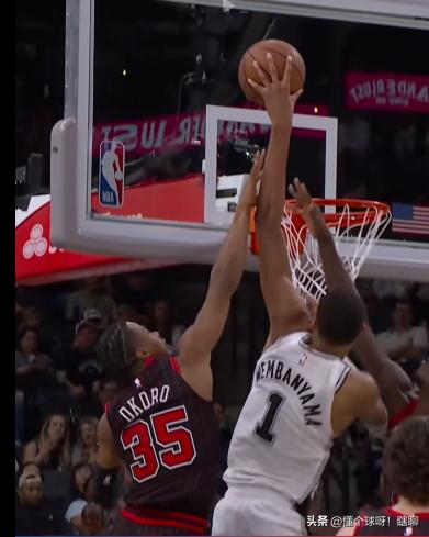 雷霆你们不是说场均不到30分钟不配拿MVP吗？
那今天我就打够30分钟，看看你们