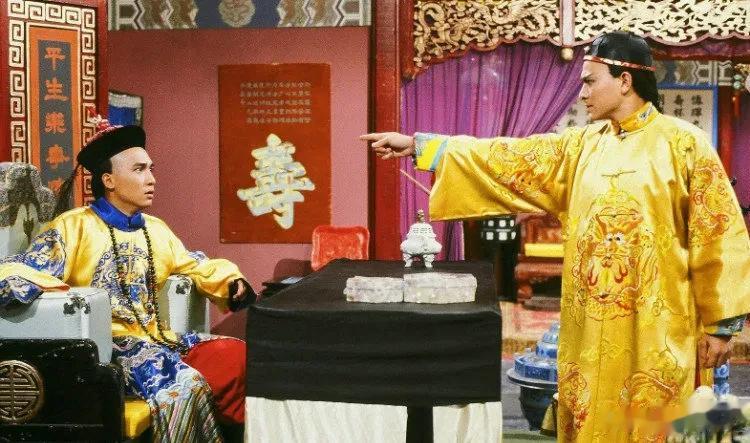 风风雨雨几十年，台上台下仍少年。
