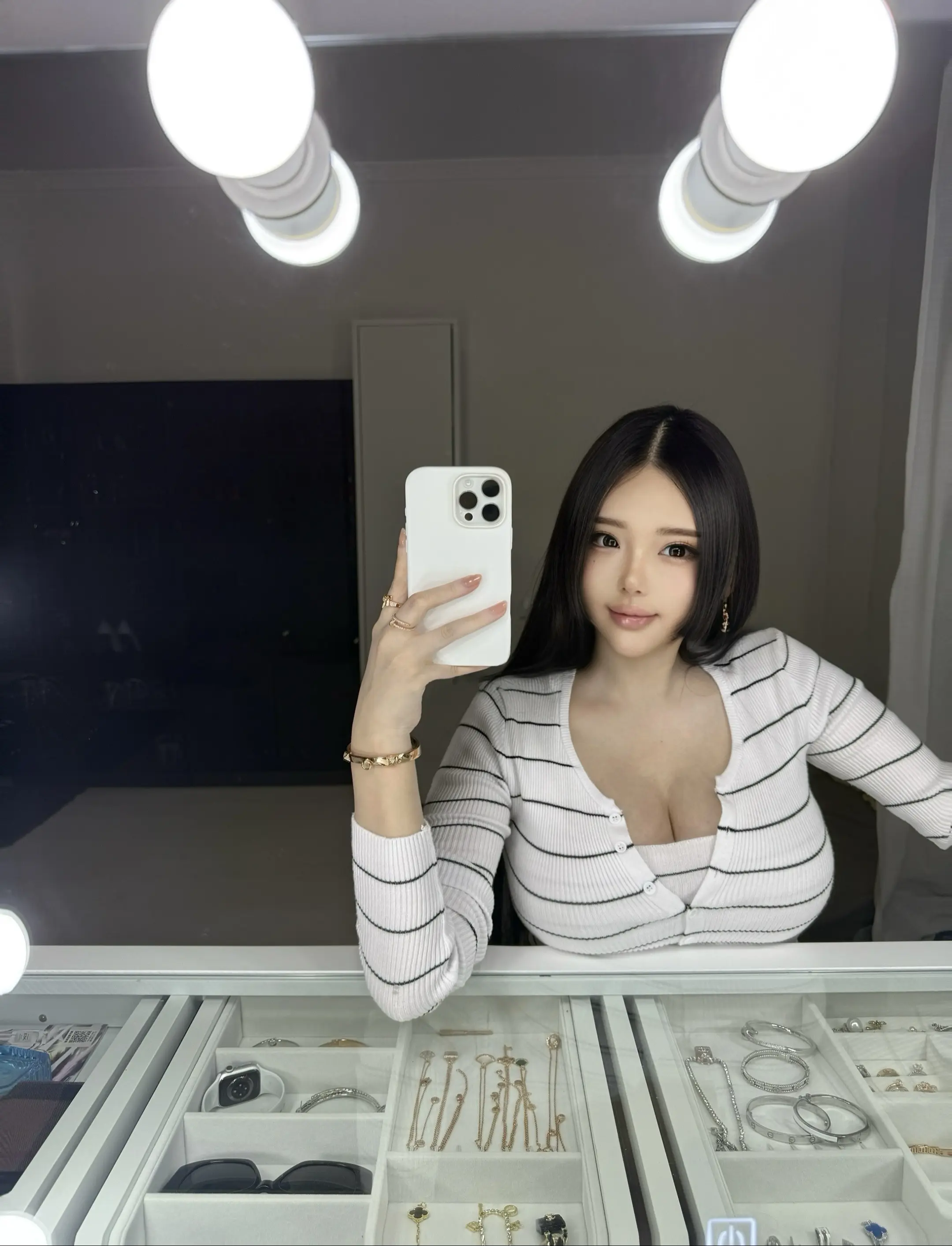 姐上网就是为了吸引女人