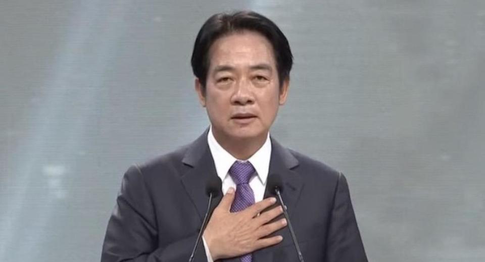 中方警告见效了！赖清德“过境”纽约梦碎，佩洛西急得跳脚大骂。两岸局势越发复杂之际