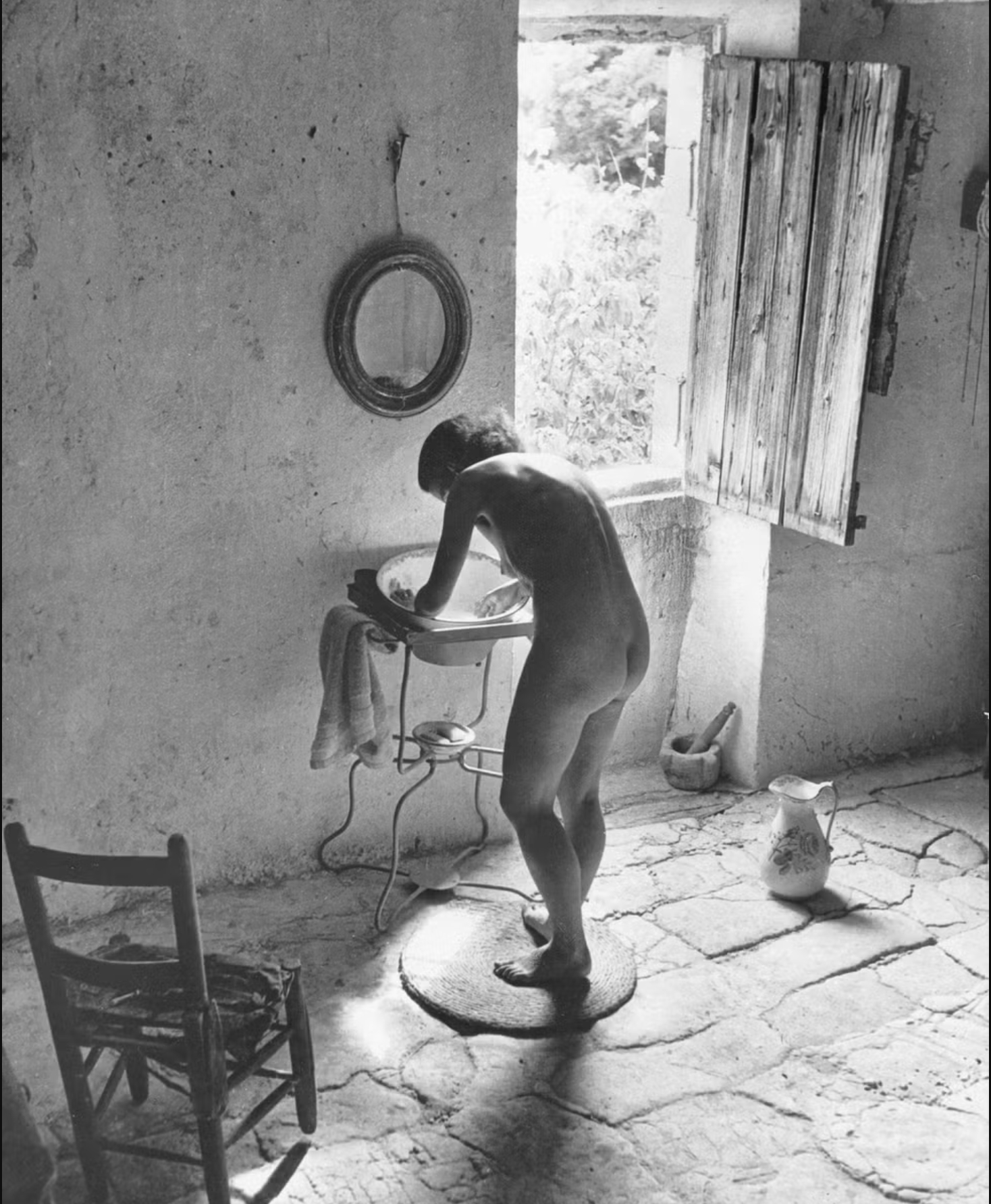 Willy Ronis, Le Nu provençal, Gordes, 1