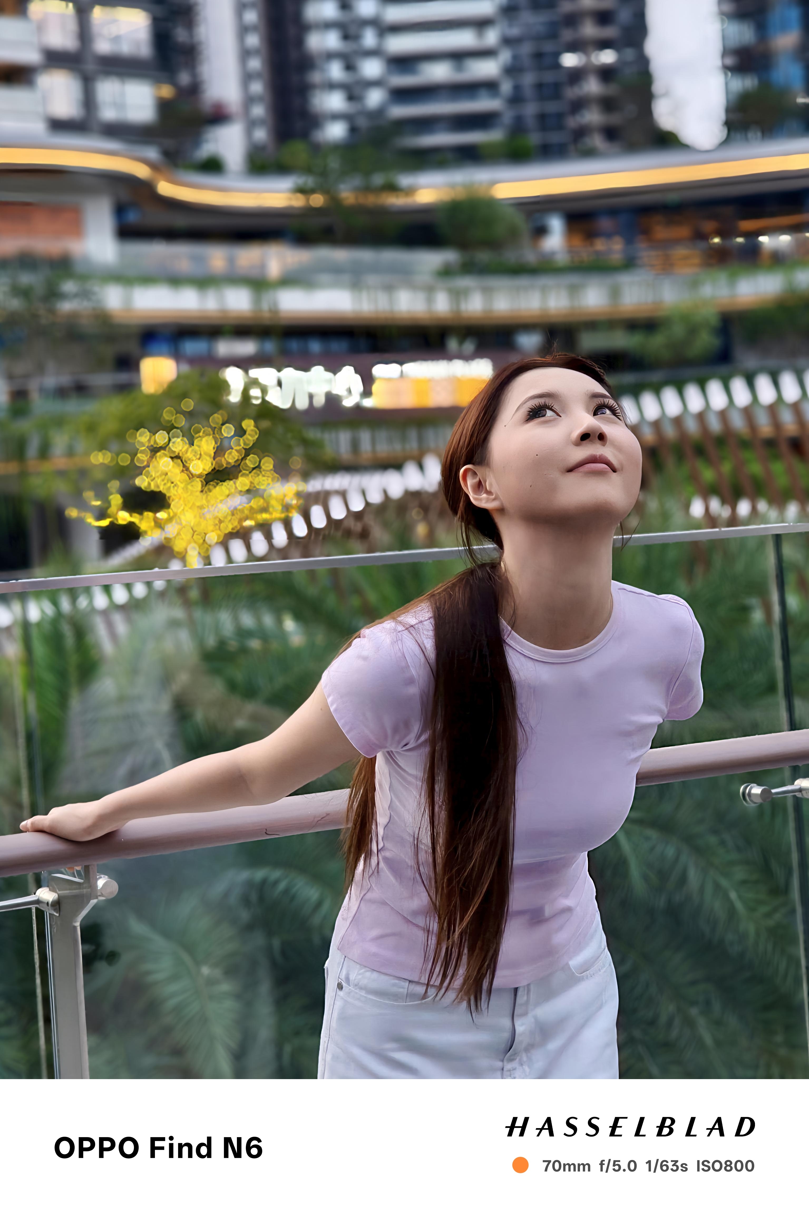 OPPO Find N6随手拍，图一用了相册自带的补光，图二三相册自带灵感成片套