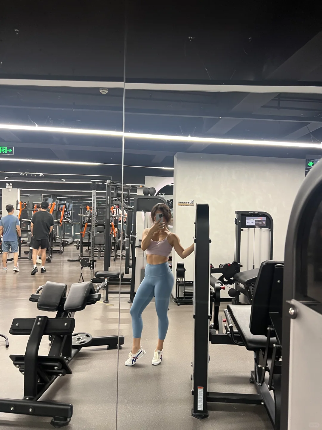 这样的线条没有女人味？