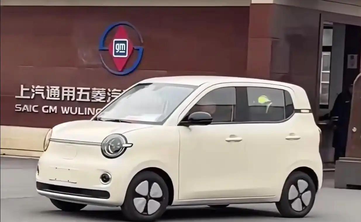 自2020年上市以来，五菱宏光MINIEV累计销量已超190万辆！而接下来为了实