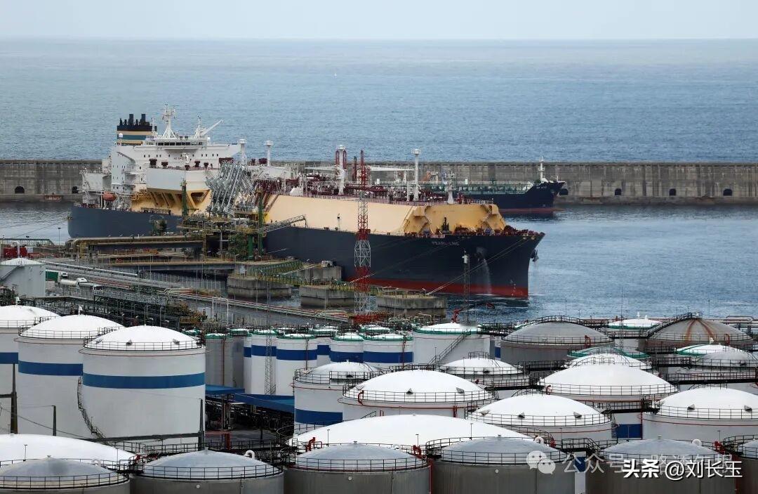 由于伊朗战争导致中东供应中断，亚洲和欧洲买家急着寻求替代来源，美国二战以来首次出