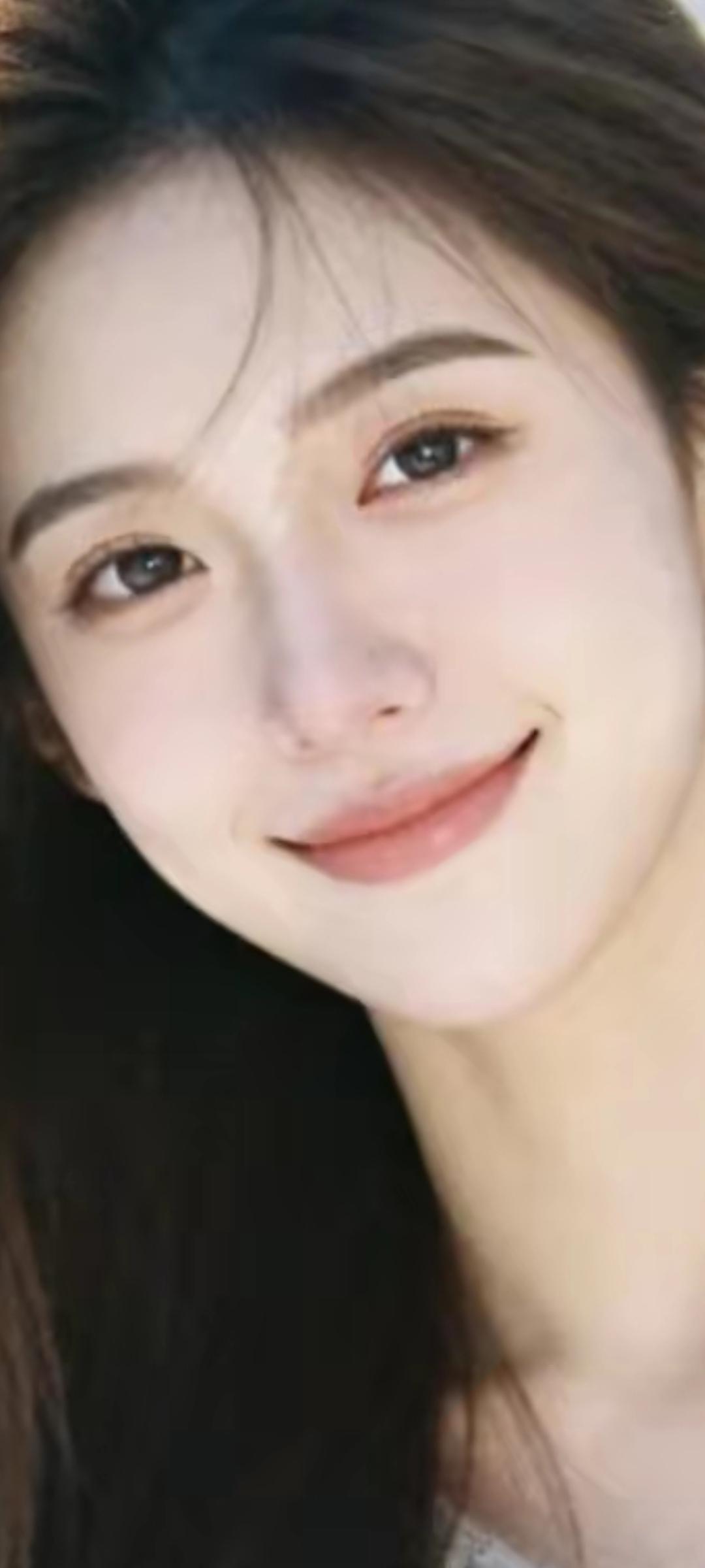 温柔微笑，元气满满的一天😊