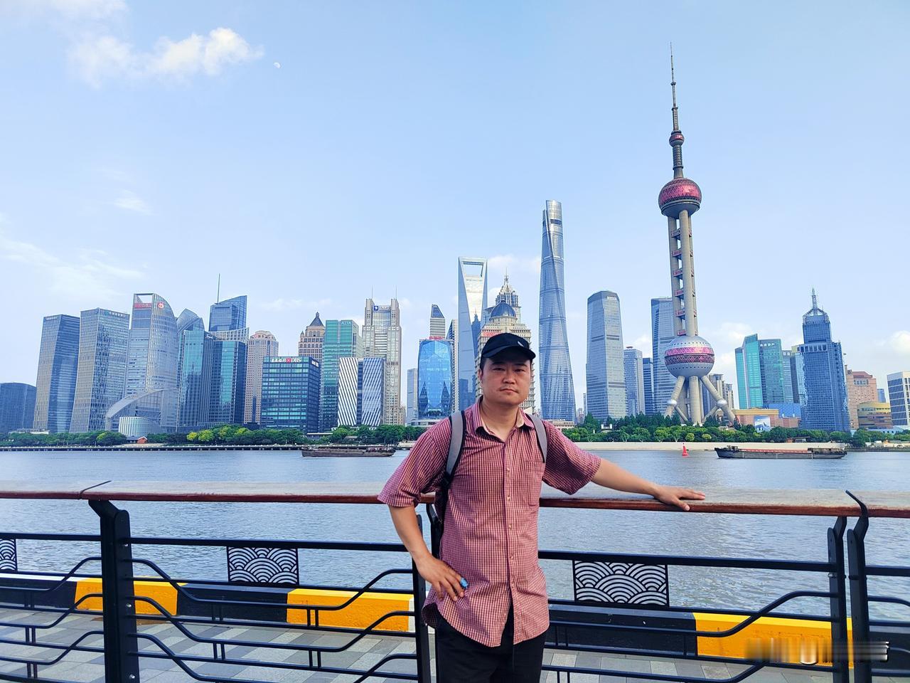 也算是到大城市“见过世面”的人了！[呲牙]