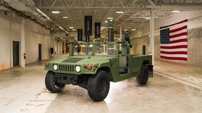 军事网站“防务博客”24日报道，L3哈里斯公司在美国阿拉巴马州亨茨维尔新厂启动“