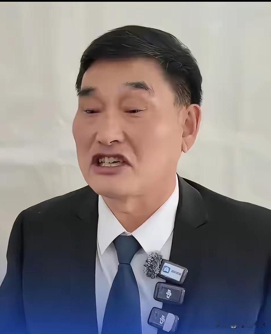 我怀疑过朱之文没文化，
也怀疑过朱之文忘本，
但让我没想到的是，57岁的他居然是