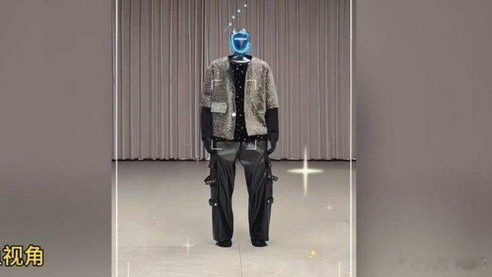 凤凰新闻【王力宏演唱会跳舞的机器人如此流畅，网友：那我学的机械舞算什么？】王力宏