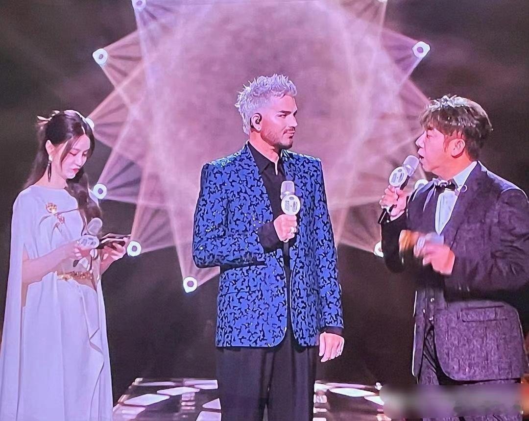 沈梦辰就是没有潜力的主持人，给机会都糟蹋了[二哈]把担心害怕紧张挂在嘴边，没有金