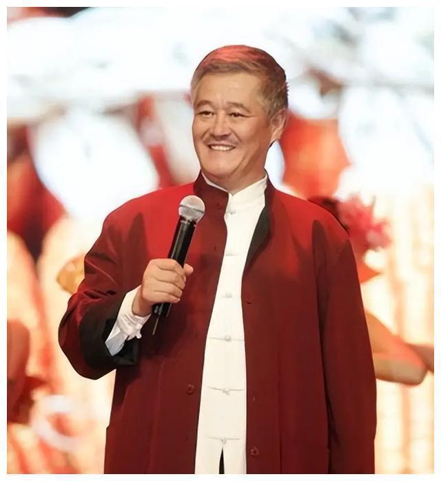 娱乐圈和本山闹掰的明星
[熊猫]张纪中 - 因开除徒弟关小平结下恩怨
[熊猫]闫