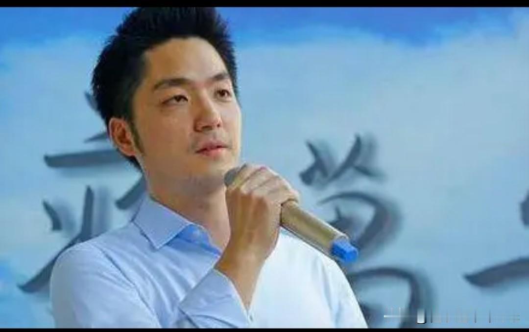感觉蒋万安就在谋台湾2028大位，尽管绿营一再谣称，他也否认“没有考虑”。

之