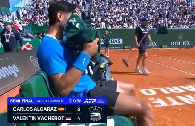 阿卡拉斯6-4瓦舍罗
离蒙特卡洛决赛还有一盘。
2026首次辛卡决即将来临。