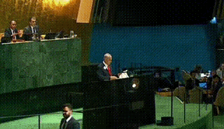 美国有人说，“这是什么联大？中国发言时，没一个人离场，而以色列内塔尼亚发胡发言的
