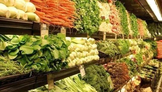5月中国社会消费品零售总额同比下降0.6%，疫情以来首次负增长，很多专家不学无术