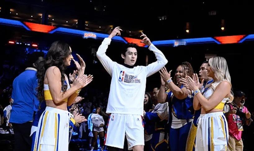 机会不多！王鹤棣NBA全明星名人赛投篮3中1，得到2分4篮板NBA全明星赛名人赛