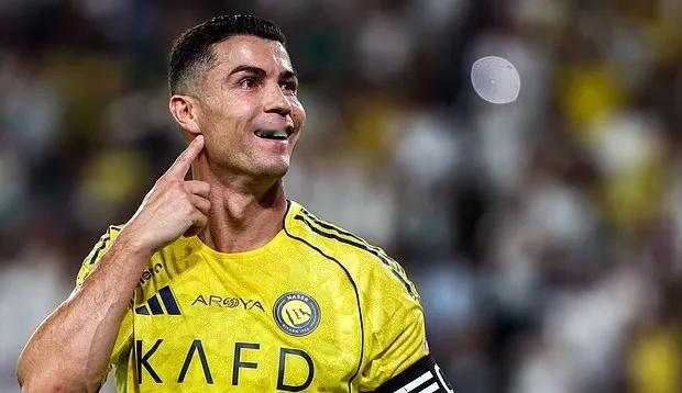 C罗曲线回西甲为超越梅西布局  阿尔梅里亚的官方公告称：“克里斯蒂亚诺-罗纳尔多