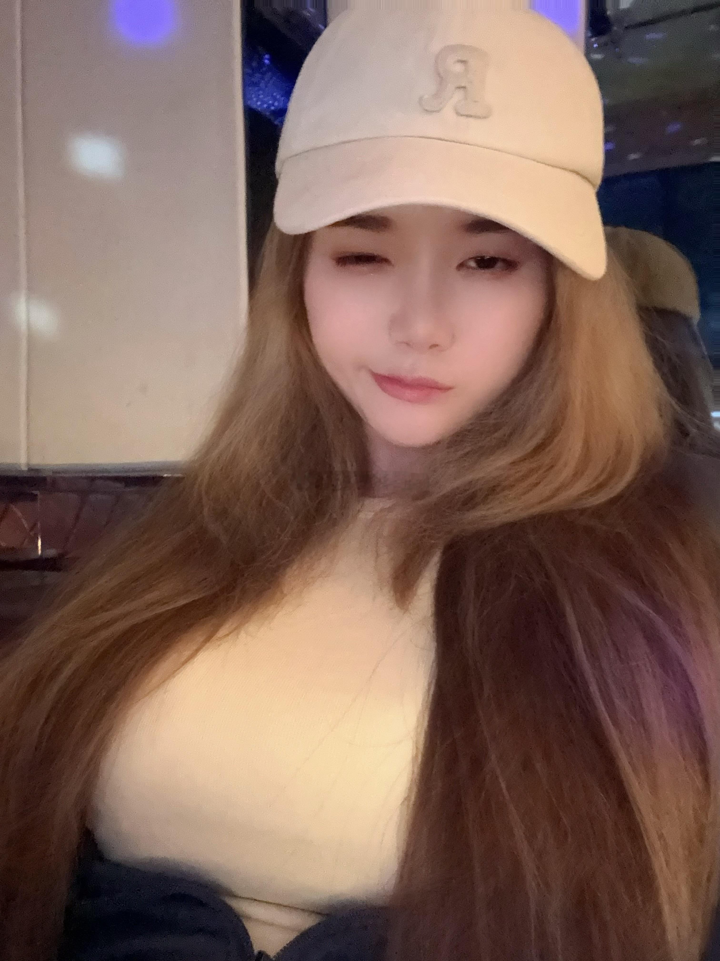 最近收到的礼物🎁有点多谢谢大家对Tina的宠爱💗  ​​​