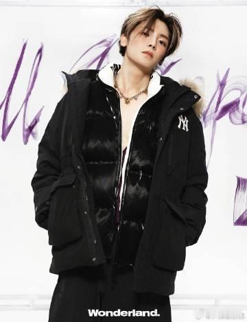 侯明昊最新杂志销量5分钟4万本 小侯简直是销量机器！5分钟就突破4万本，230万