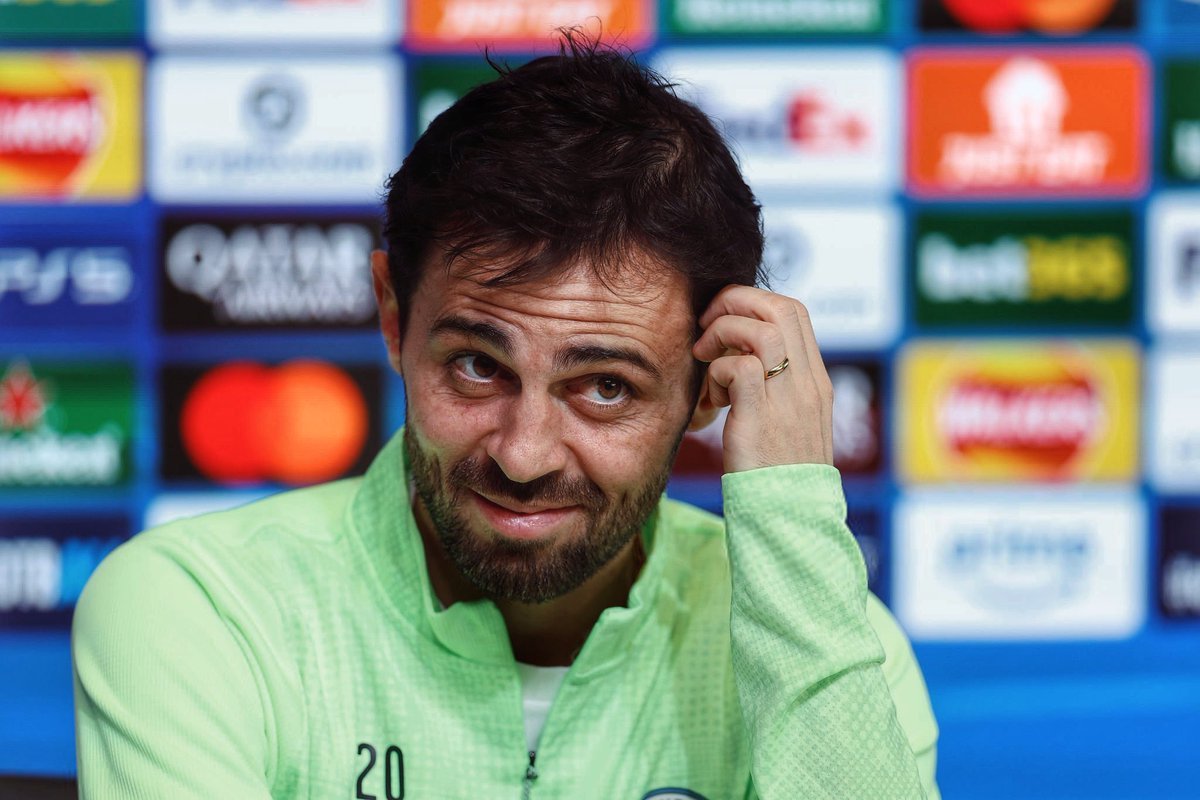 B席和瓜迪奥拉在新闻发布会。欧冠联赛曼城vs皇马