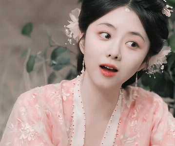 《逍遥》原来百年前是肖瑶留下了红烨的一抹元神，而逍遥的行为举止之所以像宁安公主，