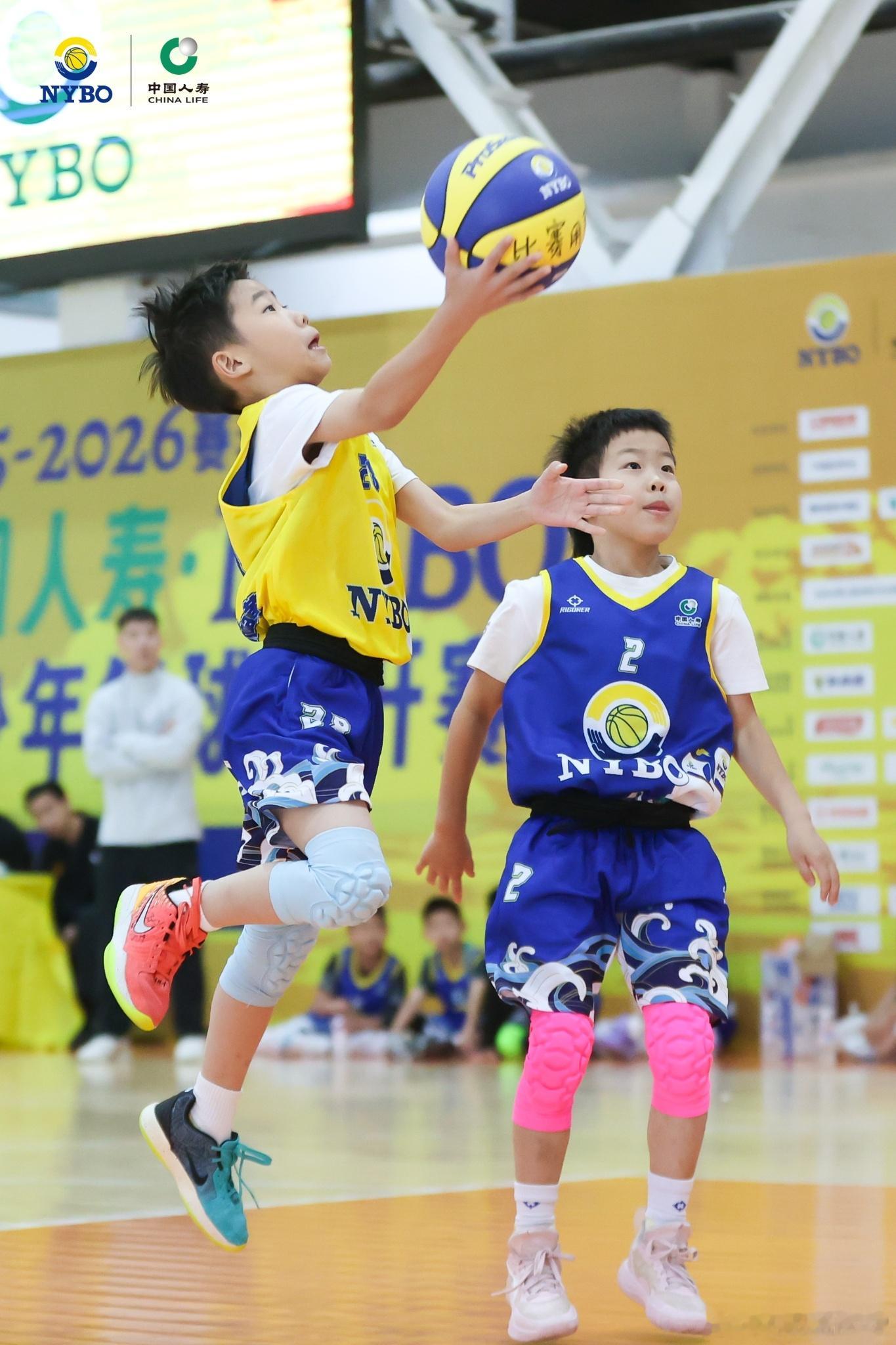 作为国内覆盖范围最广、参与人数最多、综合影响力最强的青少年篮球赛事，NYBO在第