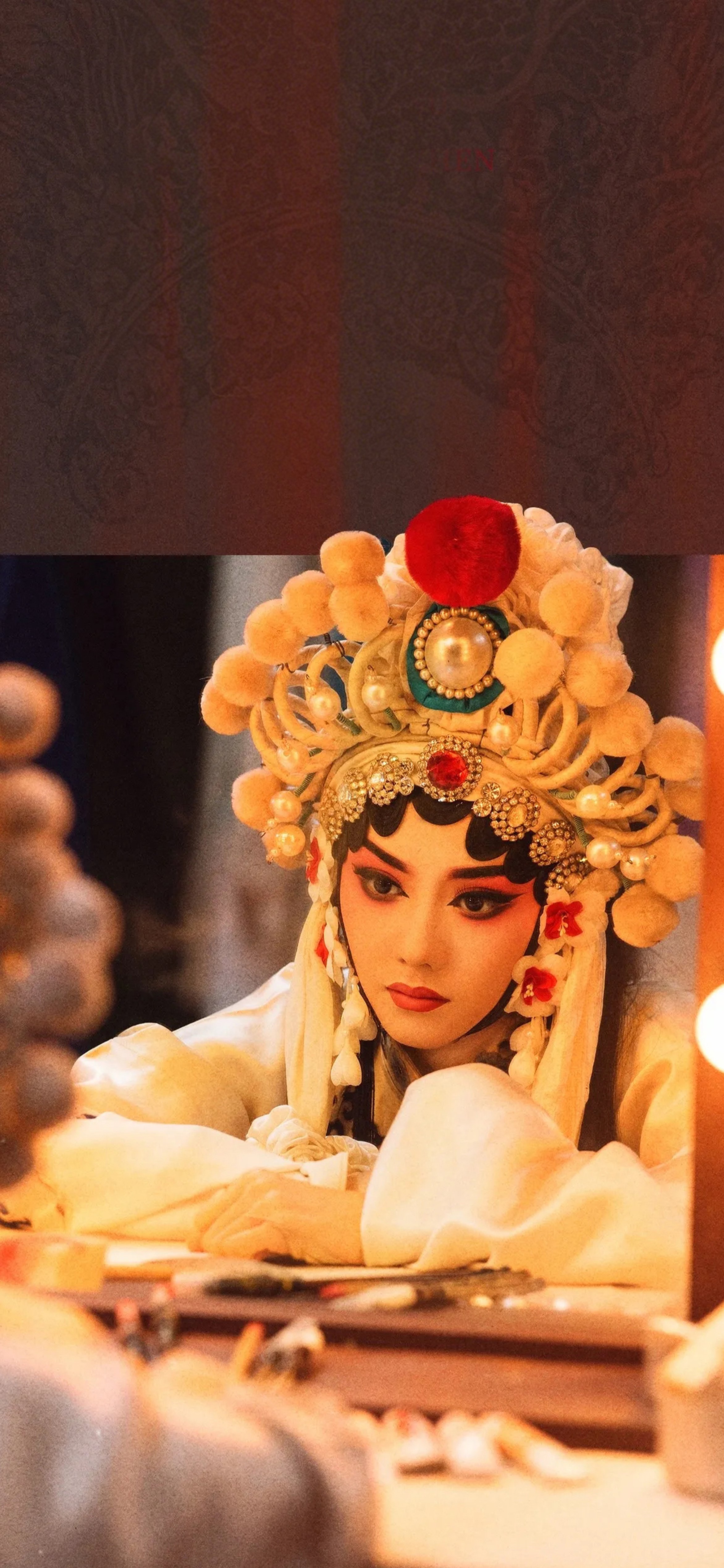 主角 刘浩存  壁纸还没看剧，但刷到剧里的造型，觉得挺好看的就从官方那边拿了些素