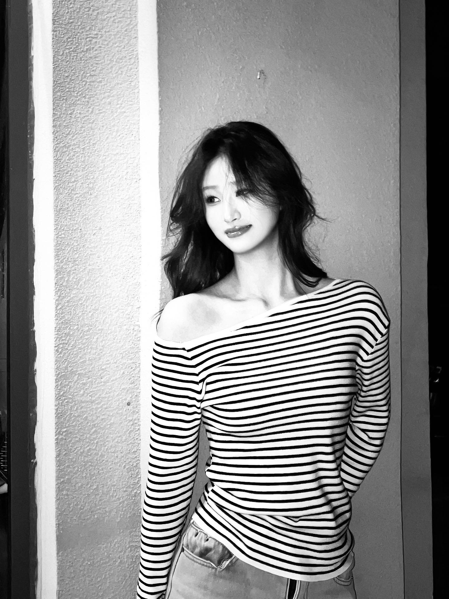 我反复咀嚼你带给我的伤害   我发誓一定要成为像你一样无情的人.