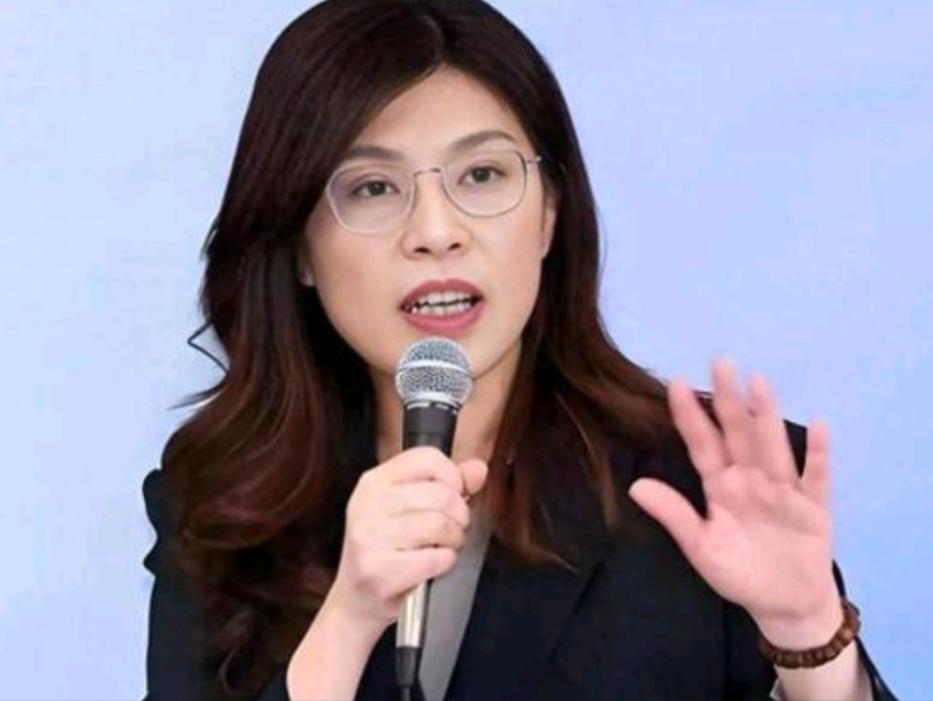萧旭岑出来表态了！在郑丽文表示台湾不是一个国家之后，萧旭岑出来回应了！
 
8月