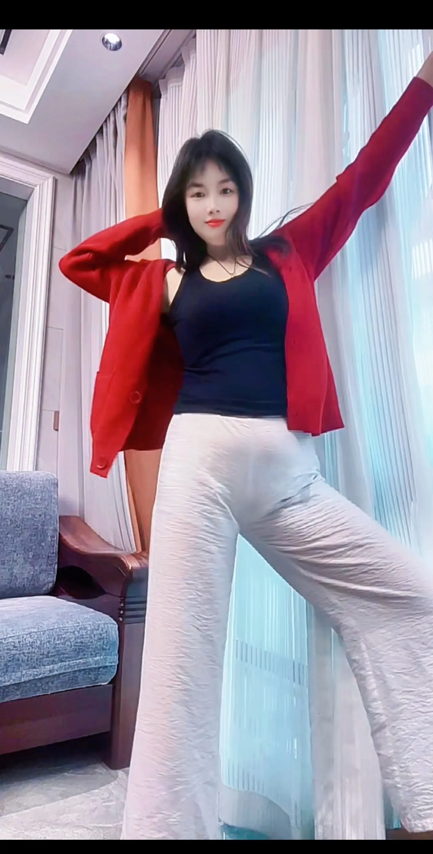 一路走来谈何容易，上了一课又一课，断我纯真杀我幼稚，磨我心智练我筋骨...