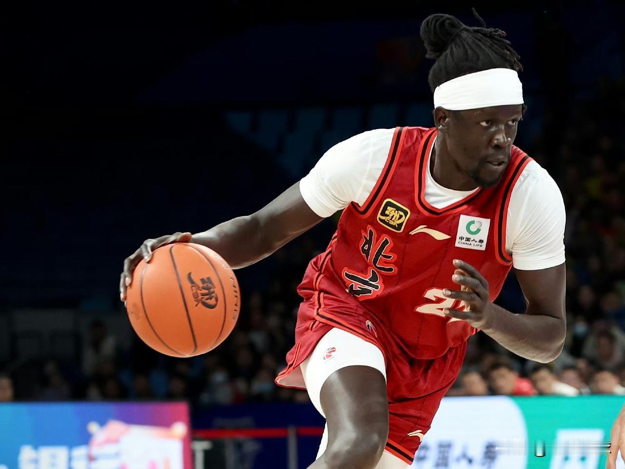 北汽外援奥莫特自宣归队…北汽外援奥莫特自宣将重返北京首钢效力，成为球队新赛季的第