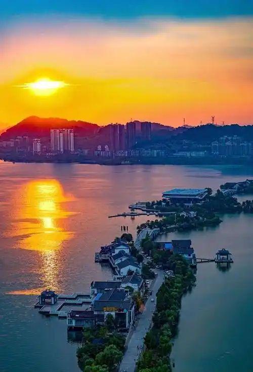 黄石景点分散，自驾游玩简直不要太爽！黄石的景点分布在市区、大冶、阳新三地，像黄石