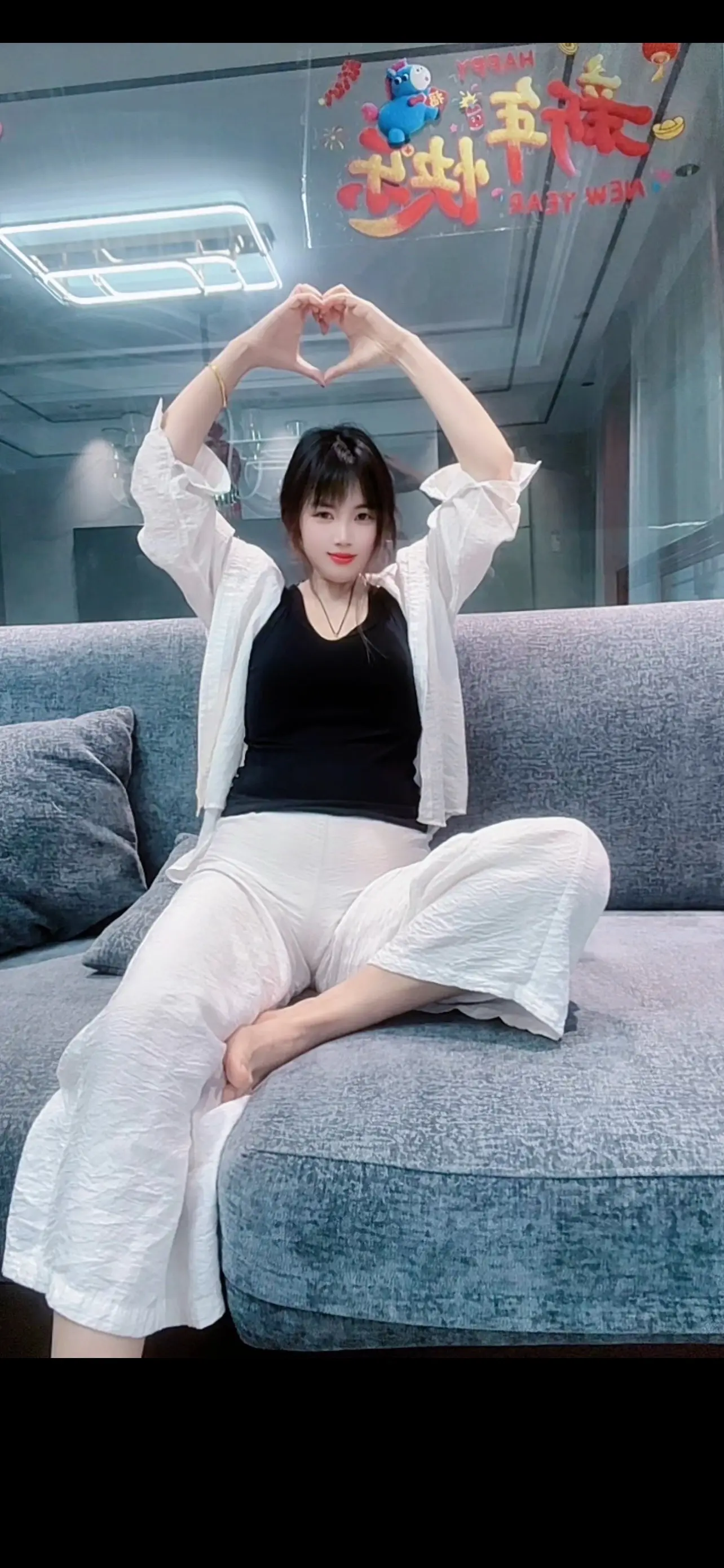 有些人，再怎么遗憾，但终归是错过了，也许每个人心里都深埋着一个不属于自...