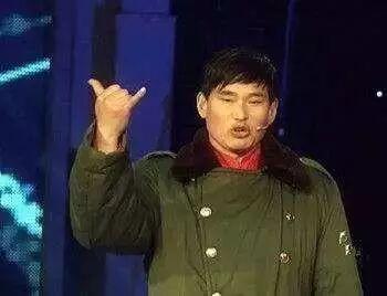 你对大衣哥的影响力有怎样的看法?
提他们，联想到过去大道舞台上的造假之风

大衣