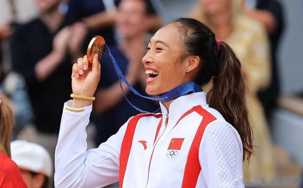 1.6亿 1.5亿！谷爱凌郑钦文跻身女选手年度收入前5 前3全是网球手 12月4