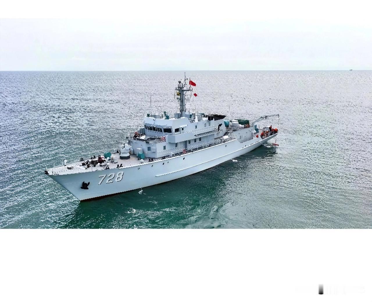 海军082Ⅱ型728号猎扫雷舰，被誉为“海上敢死队”。船体采用低磁特种钢材，满载