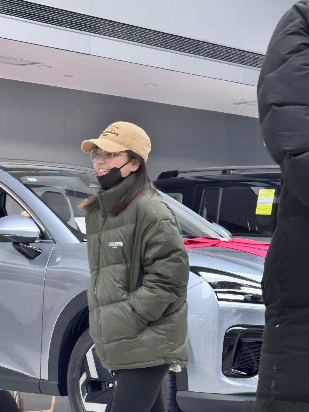 黄子韬掉粉超百万 黄子韬粉丝来提车了！！超级幸运儿我嫉妒的发疯！！ 