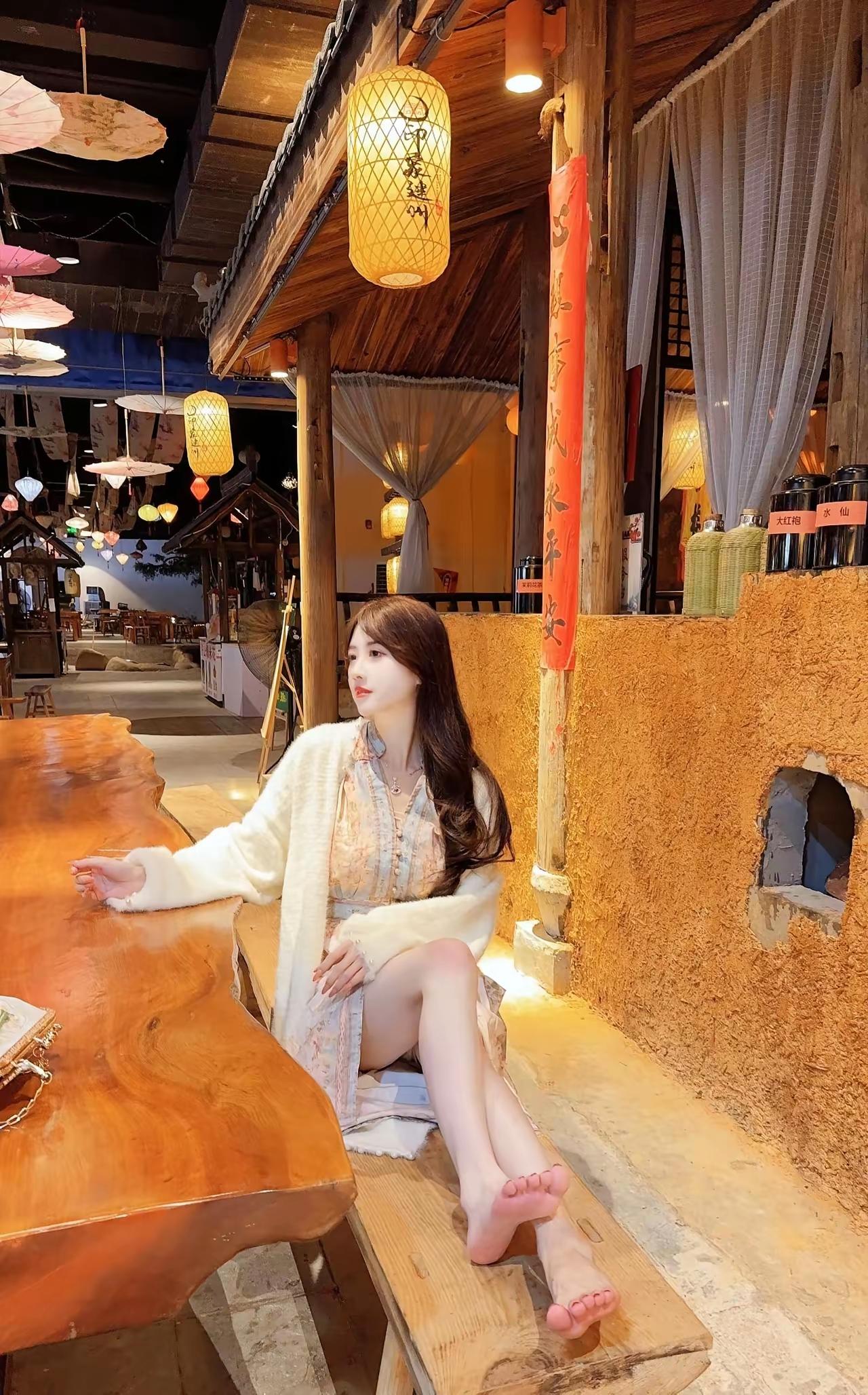 女生怎么让自己看起来有气质 想买套最便宜房子哪里能买到 显气质穿搭技巧 气质型女