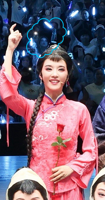 只要我够努力，我就能在妈妈头顶